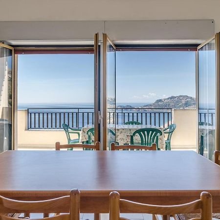 Ferienwohnung Casa Vacanze Andreana Letojanni Exterior foto