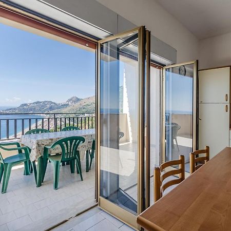 Ferienwohnung Casa Vacanze Andreana Letojanni Exterior foto