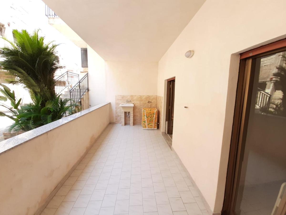 Ferienwohnung Casa Vacanze Andreana Letojanni Exterior foto