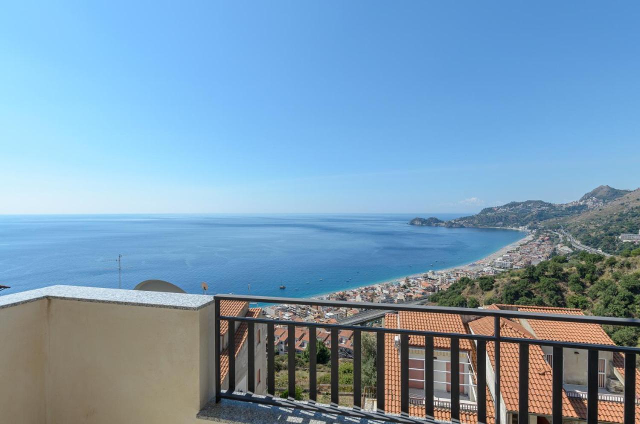 Ferienwohnung Casa Vacanze Andreana Letojanni Exterior foto