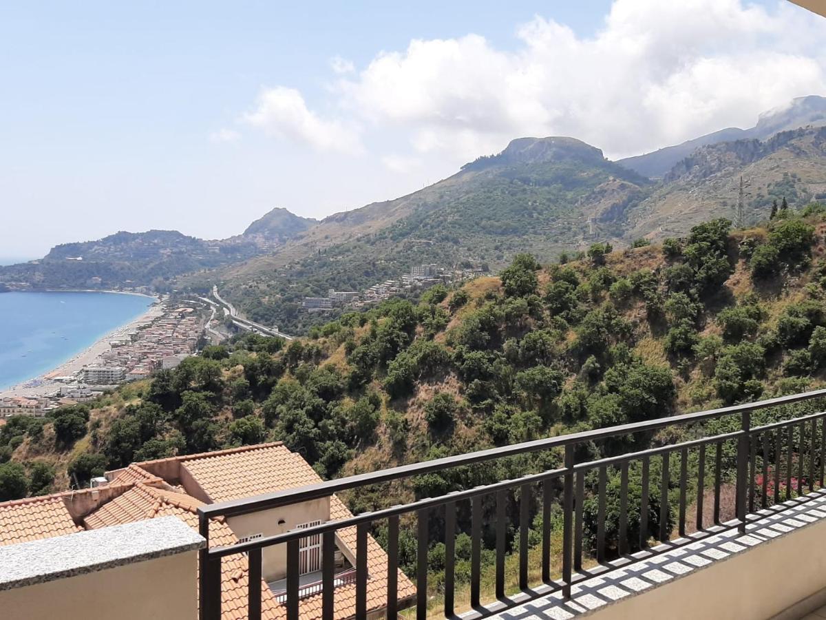 Ferienwohnung Casa Vacanze Andreana Letojanni Exterior foto