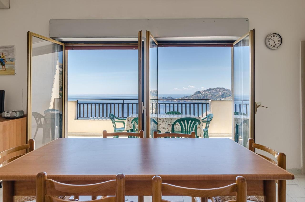 Ferienwohnung Casa Vacanze Andreana Letojanni Exterior foto