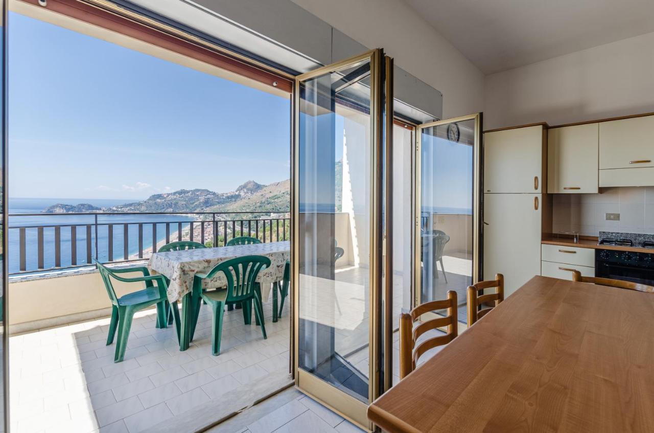 Ferienwohnung Casa Vacanze Andreana Letojanni Exterior foto